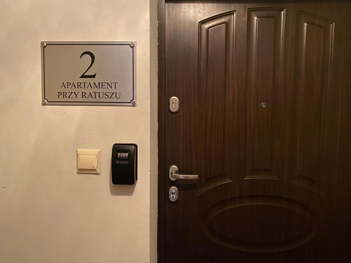 Apartament Przy Ratuszu Klodzko Bagian luar foto