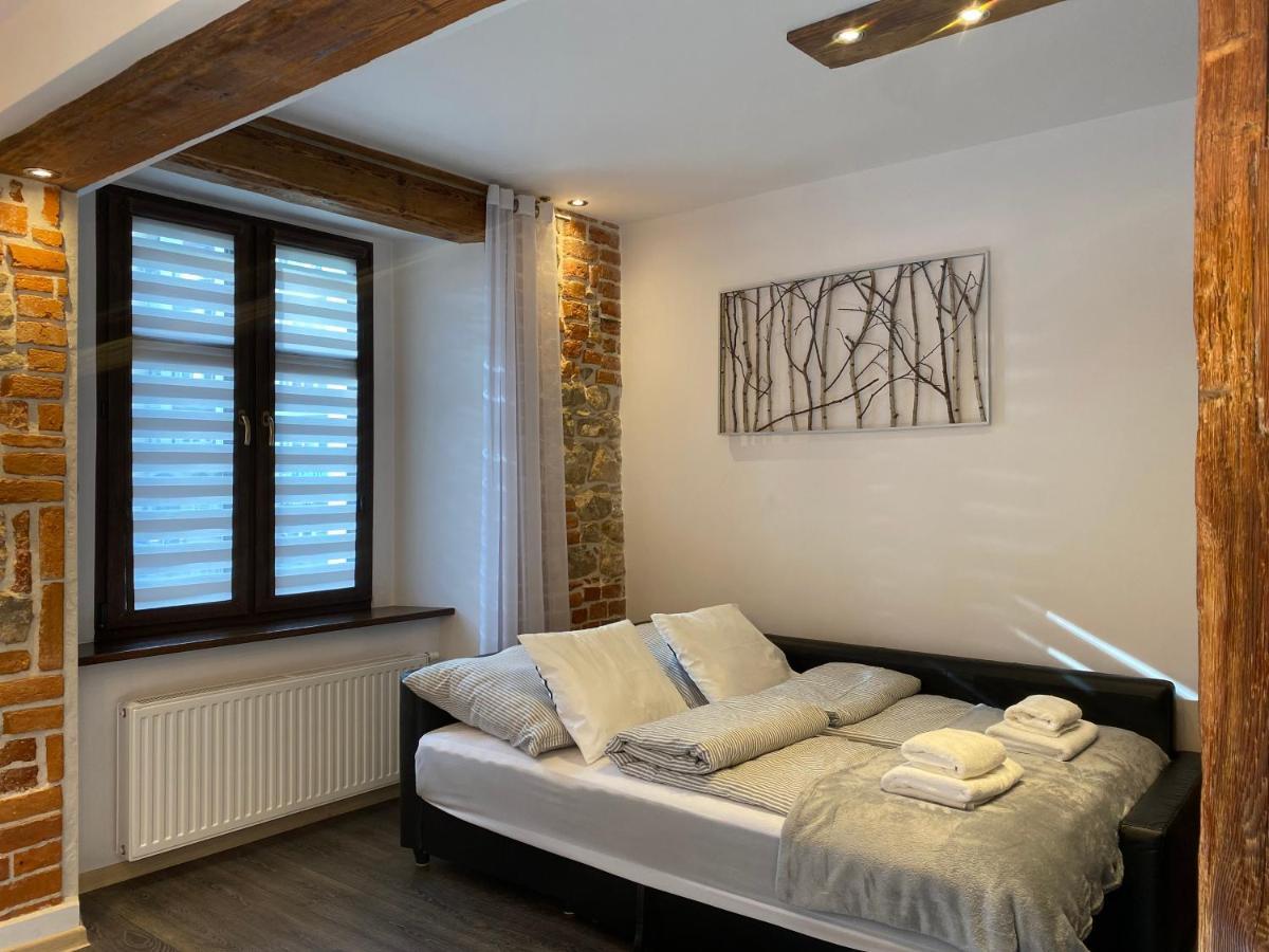Apartament Przy Ratuszu Klodzko Bagian luar foto