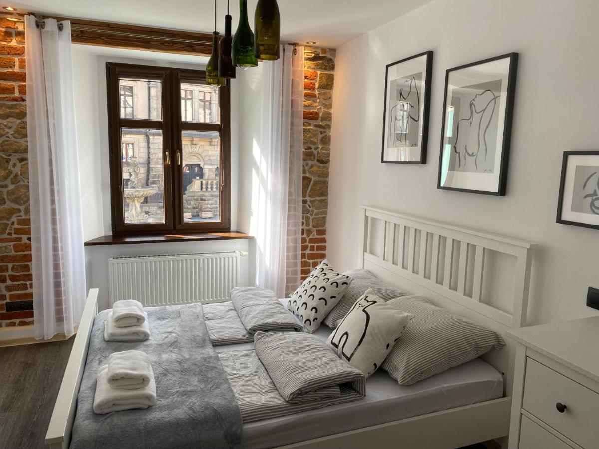 Apartament Przy Ratuszu Klodzko Bagian luar foto