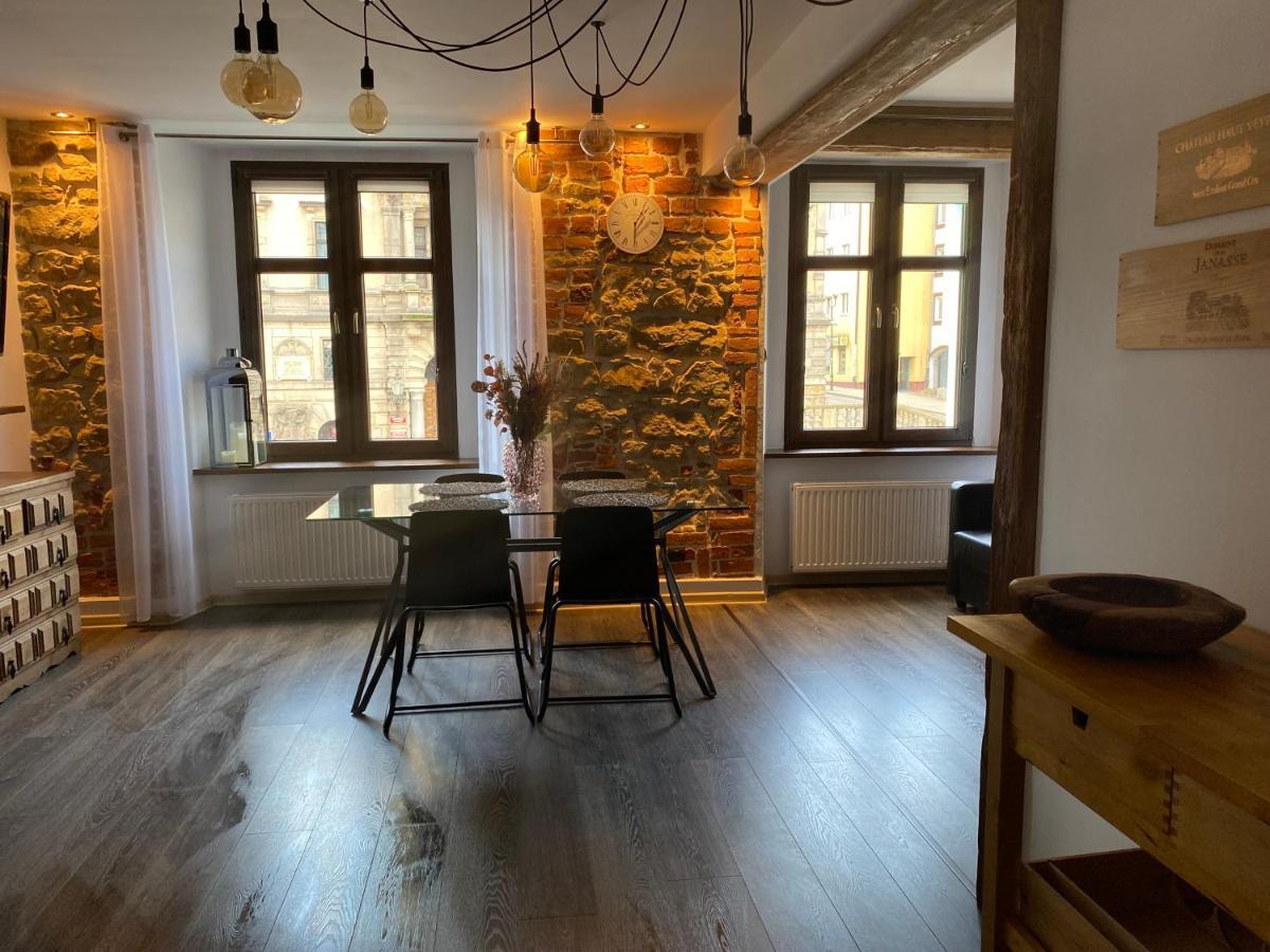 Apartament Przy Ratuszu Klodzko Bagian luar foto