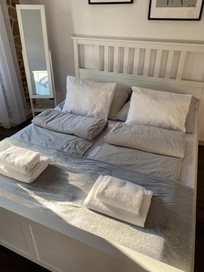 Apartament Przy Ratuszu Klodzko Bagian luar foto